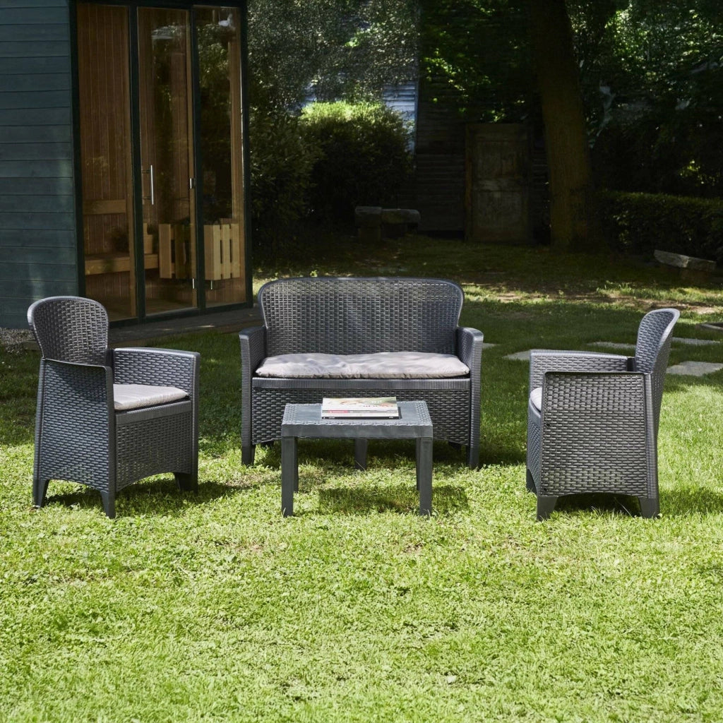 Salottino da esterno Debois, Set da giardino con 2 poltrone, 1 divano ed 1 tavolino, Salottino effetto rattan con cuscini, 100% Made in Italy, Antracite