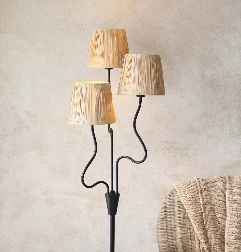 Lampada da terra boho nera opaca rafia, pedale 3xE14 Endon
