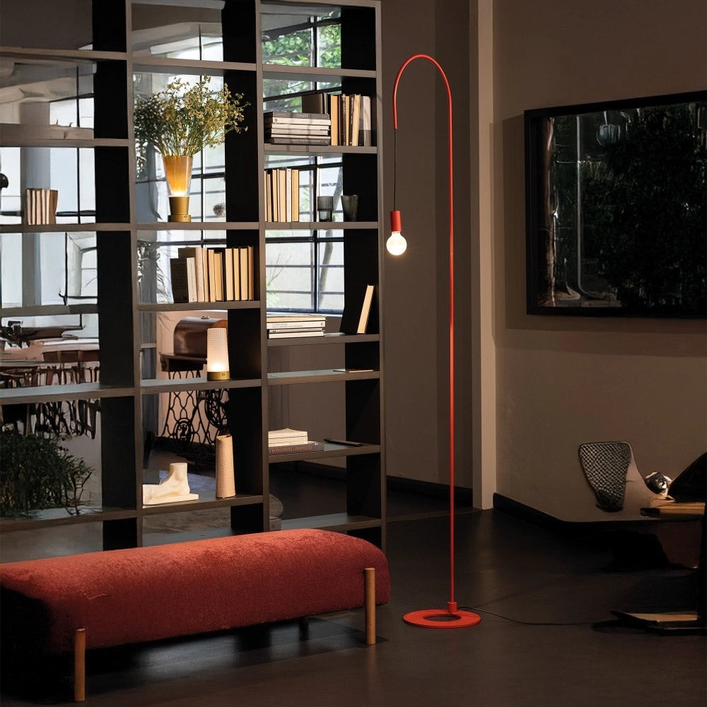 Zafferano - Lampada da Terra Filo, Orientabile 200°, Metallo Verniciato Lampadina E27 max 60W inclusa, H231cm - Nera