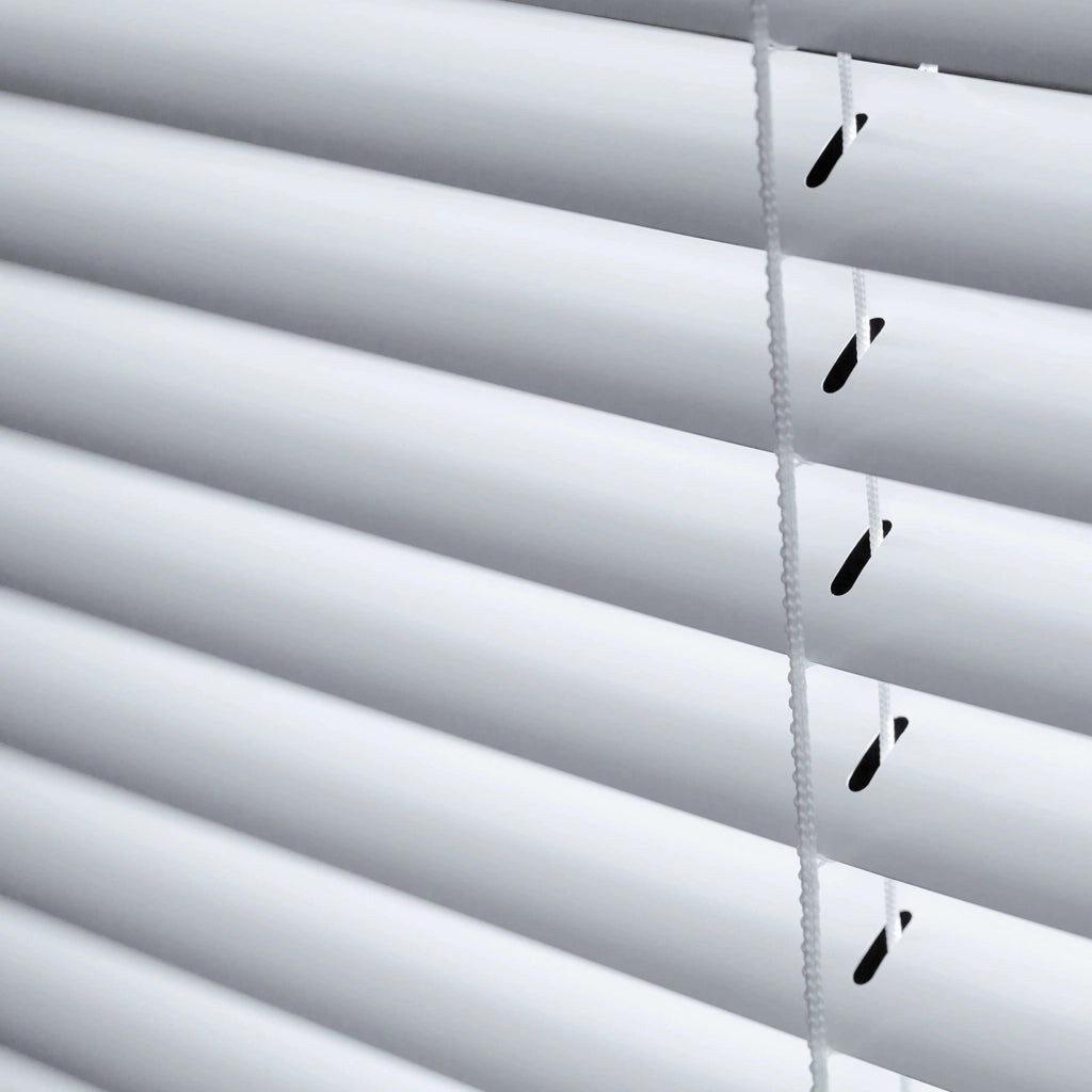 Tende Veneziane in Alluminio con Corda Bianca 135x250