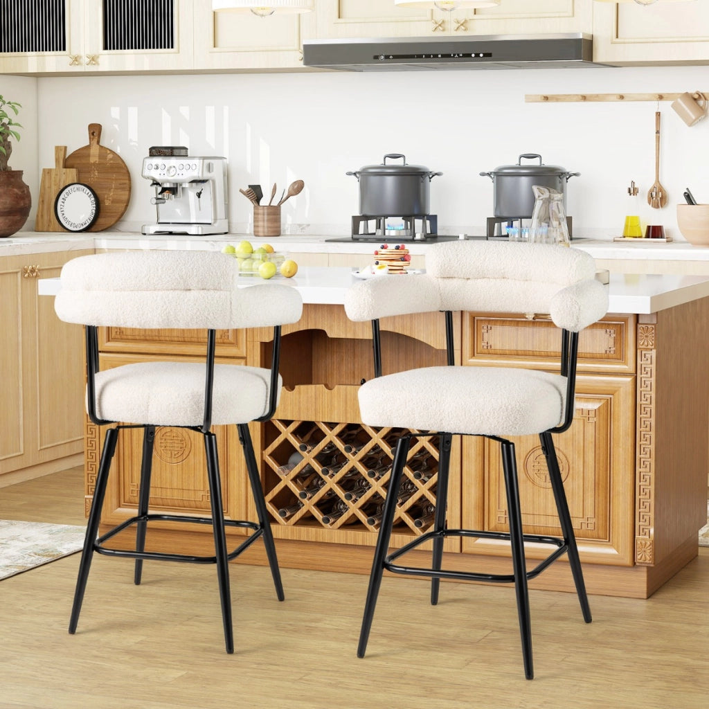 Sedie moderne imbottite in boucle con gambe in metallo e poggiapiedi per isola cucina, Set di 2 sgabelli da bar girevoli Bianco