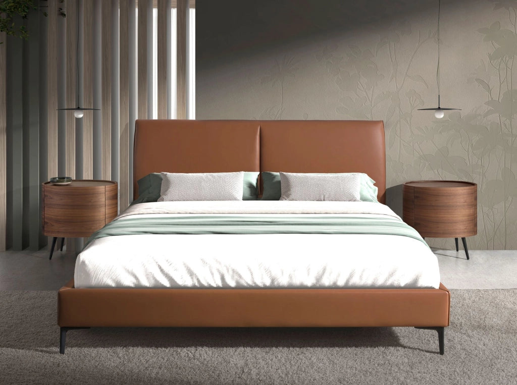 Letto in similpelle marrone