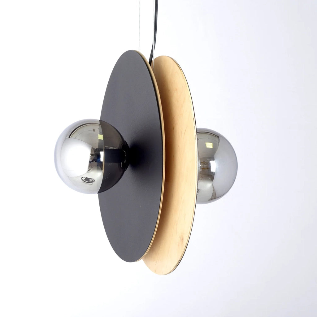 Sospensione Minimal Nordica Brigid 2 Luci In Acciaio Nero E Legno Vetro Fumè