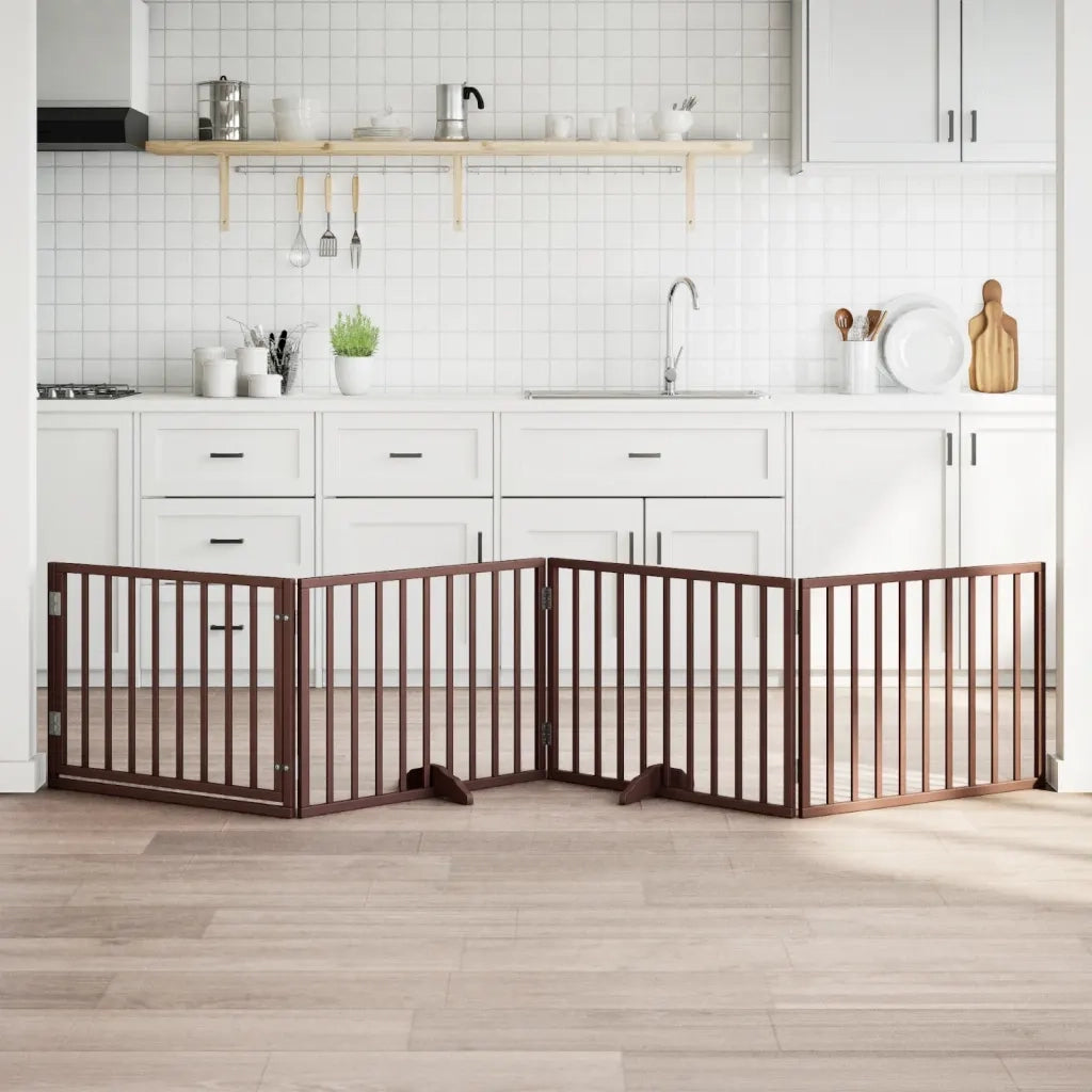 Cancelletto per cani con porta pieghevole 4 pannelli marrone 320 cm in legno di pioppo 352201