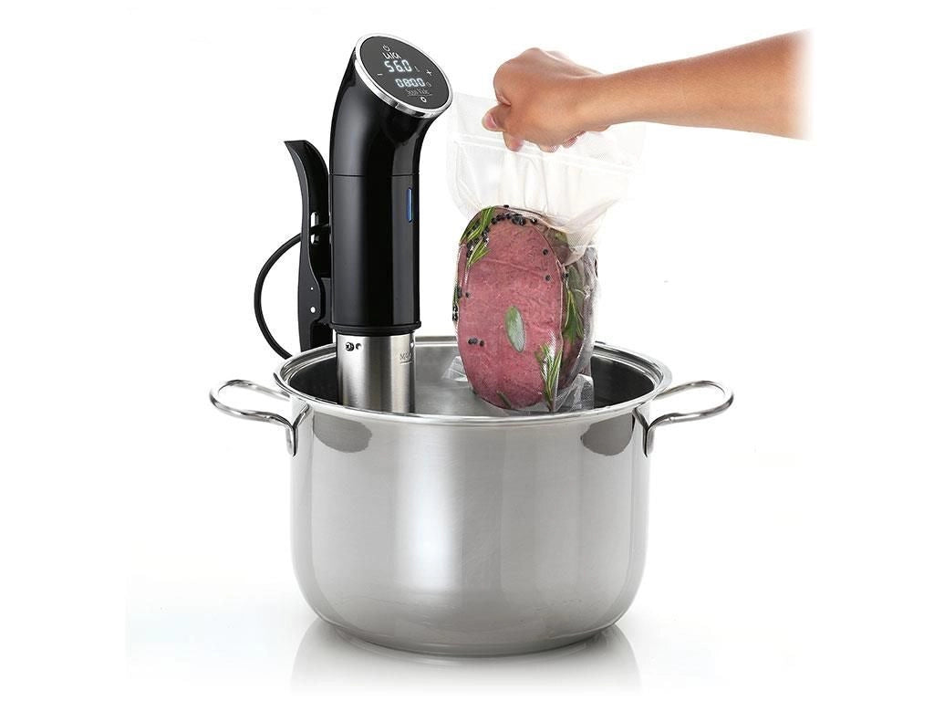 Laica SVC107L Sous Vide Termocircolatore a immersione 1200 W da 25°C a 95°C 6-15 L Timer Touch display LED colore Nero Acciaio inox