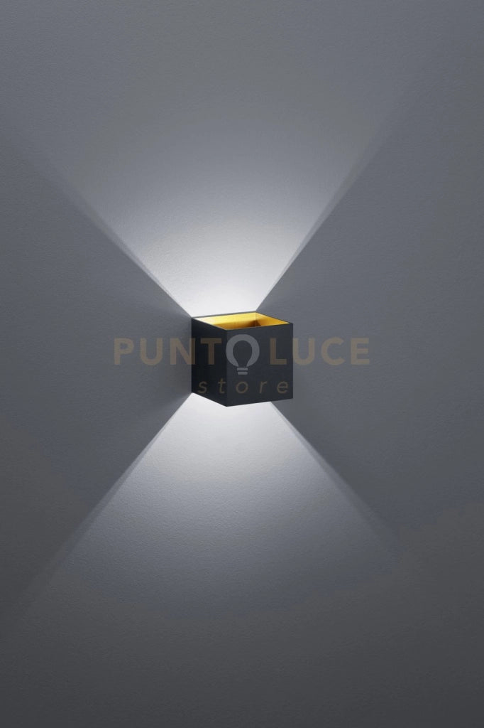 LOUIS APPLIQUE LED 4,3W 430lm, 3000K CUBO BI-DIREZIONALE COLORE NERO H.10CM