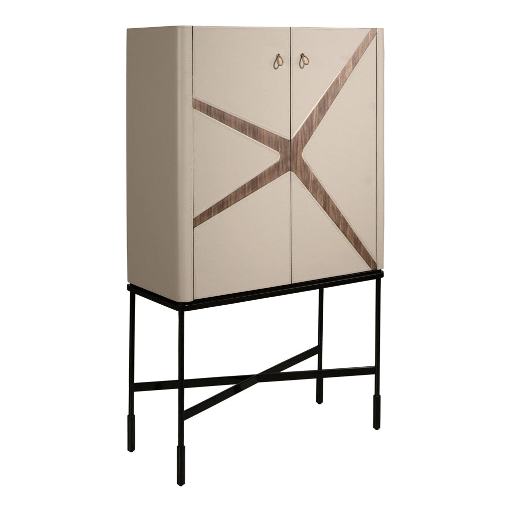 Credenza alta in similpelle, noce e acciaio nero