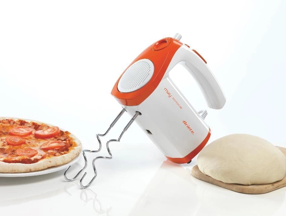 Ariete 1565-1 Mixy Professional Sbattitore Elettrico con Ciotola Rotante 300 W 5 Velocita' Turbo Fruste per Impastare e Montare colore Rosso