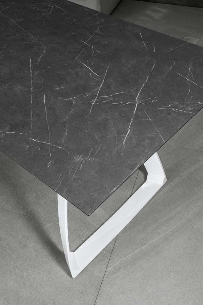 Tavolo Allungabile Barret 170/270x90 cm in HPL su MDF, Struttura con Gambe in Alluminio Bianco e Top Nero - Arredo Moderno