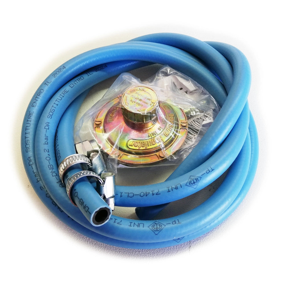 Kit composto da 2mt tubo + 1 regolatore + 2 fascette per allaccio bombola gpl