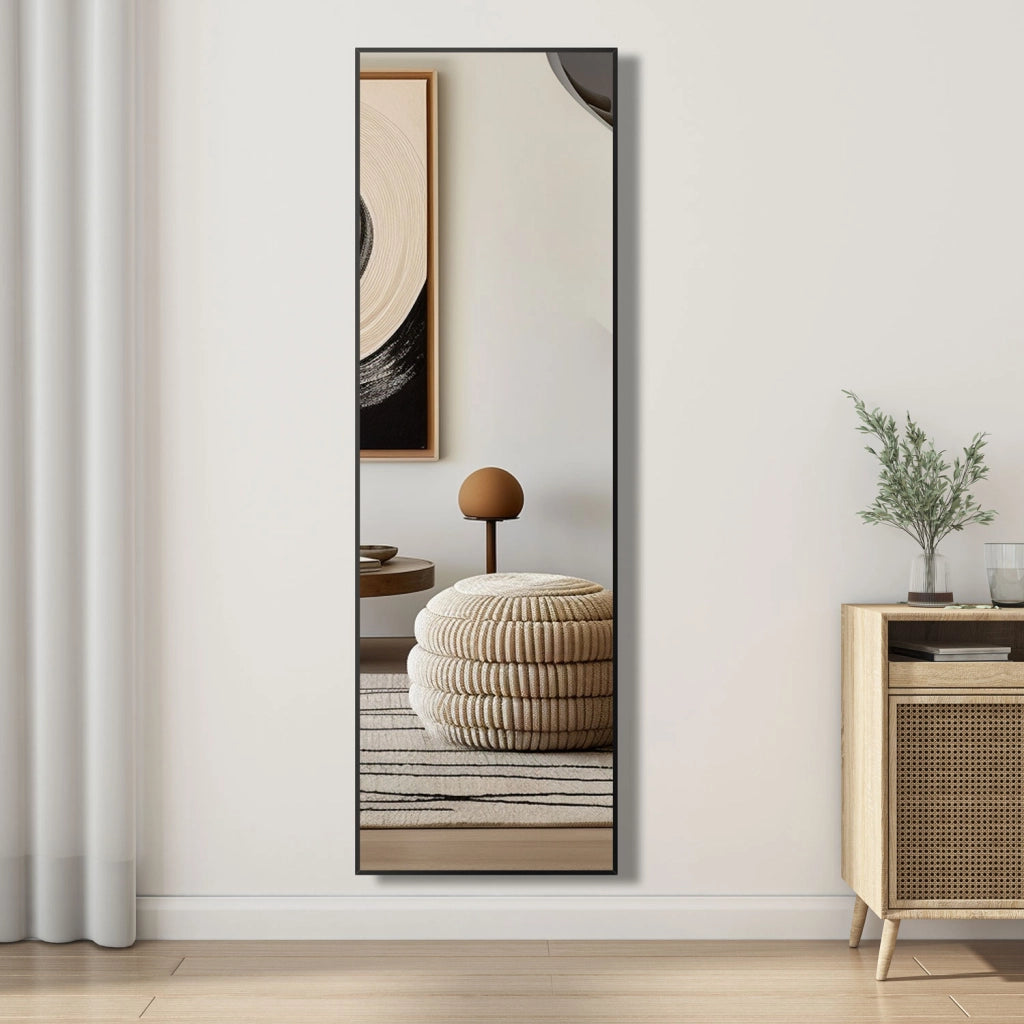 Specchio a corpo intero,160x40cm,design moderno e adatto per svariate scenari.