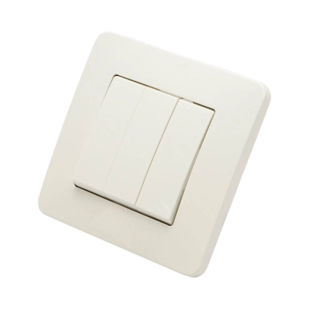 Interruttore triplo da incasso bianco 220V, 10AX, PC 80x80mm
