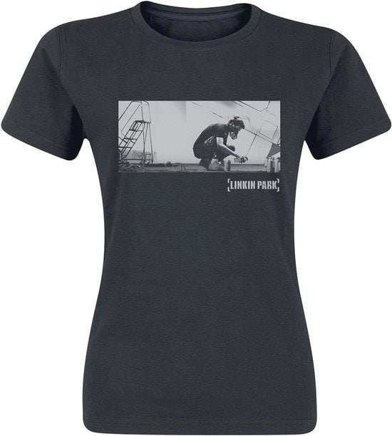 T-shirt Nero con Print "Meteora" - Merchandise Sostenibile