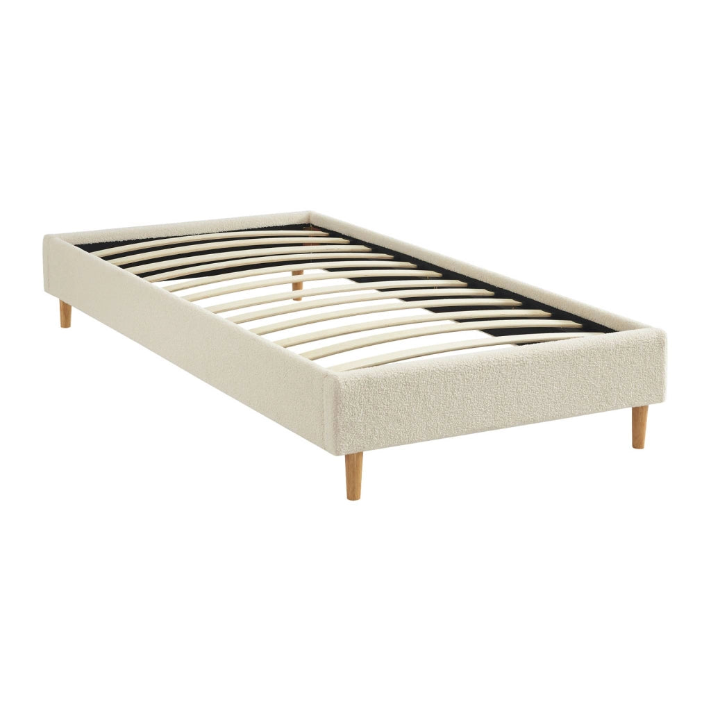 Struttura letto con rete a doghe, finitura bouclé, bianco, bianco