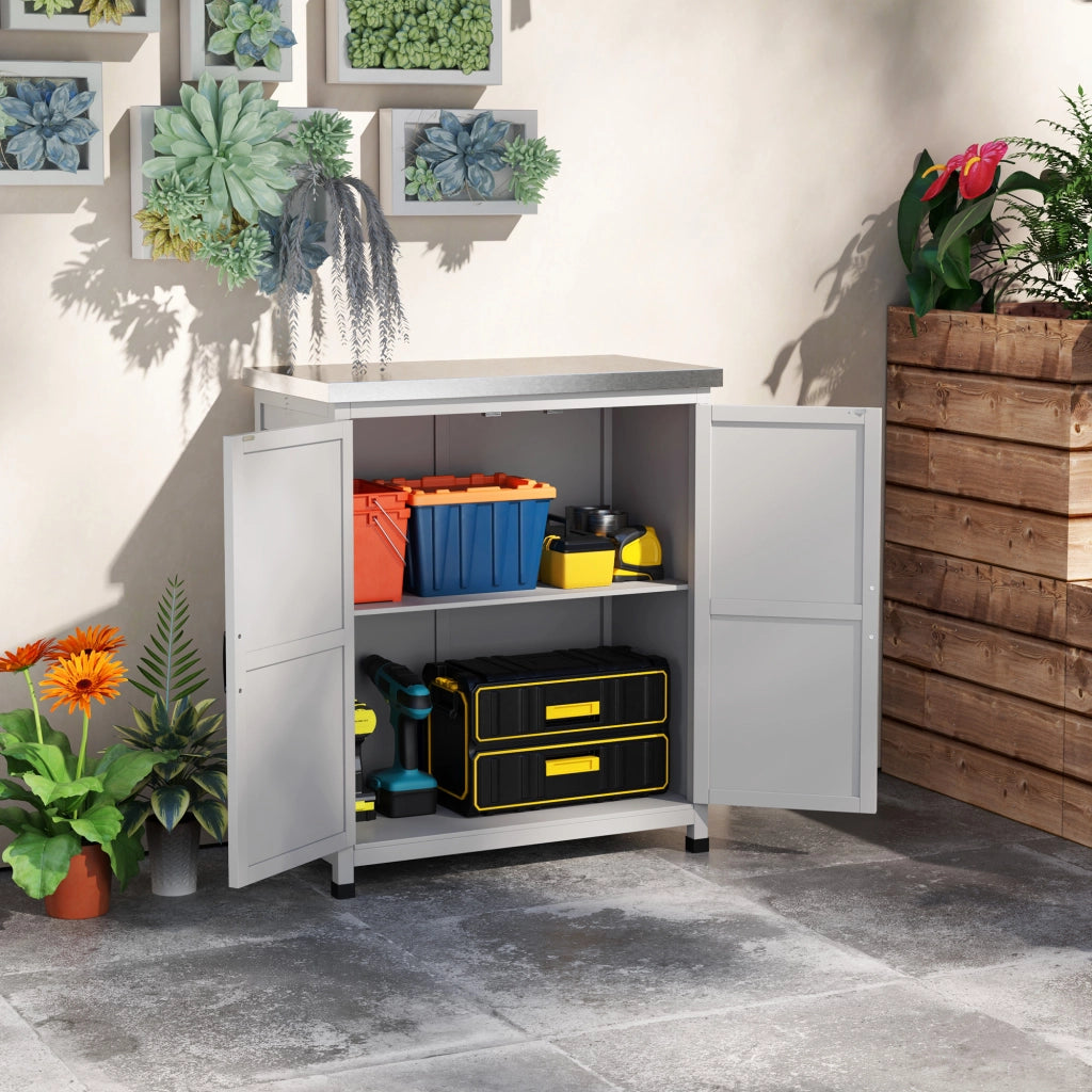 Armadio da giardino in legno Capanno da giardino impermeabile con piano di lavoro; doppia porta; mensole; mobile da giardino Armadio per il deposito Armadietto poliuso per giardino; terrazza 79 x 43 x 92 cm grigio
