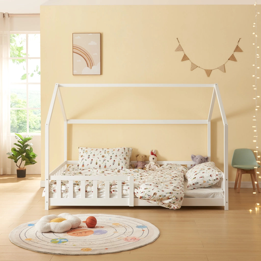 Letto Piazza e Mezza Hesel per Cameretta a Forma di Casetta 120 x 200 cm Bianco [en.casa]