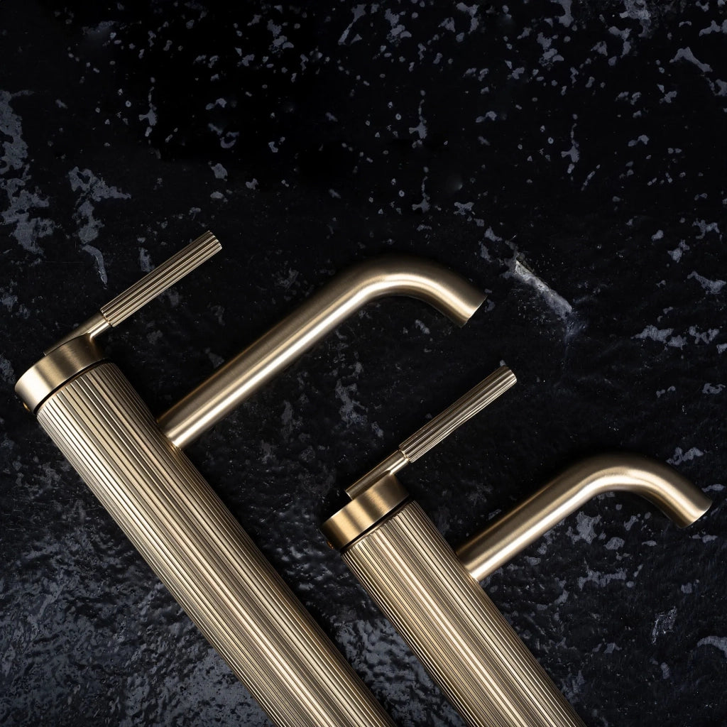 Rubinetto Da Lavabo Rea Serra Brush Gold Low