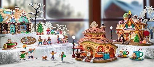 Lemax 85436 Gummies and More Candy Store Edificio Illuminato per Villaggio Natalizio Alimentazione 3x AA o Alimentatore 4.5V Collezione Sugar 'N Spice colore Multicolore