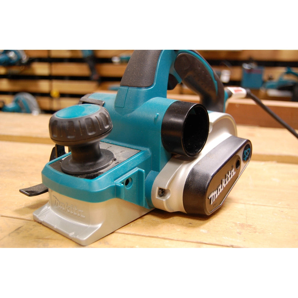 Trade Shop - Piallatrice Pialla Pialletto Professionale Per Legno 620w Makita Mod.kp0800 -