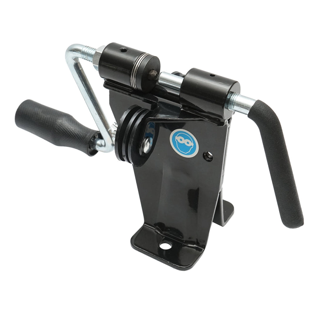 Rivettatrice per catene di motoseghe
