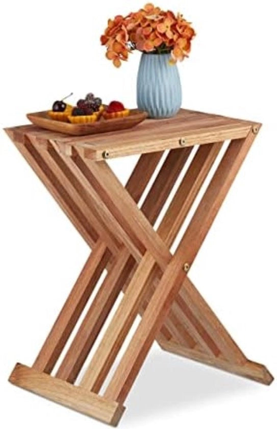 Tavolo per balcone con superficie ripiegabile