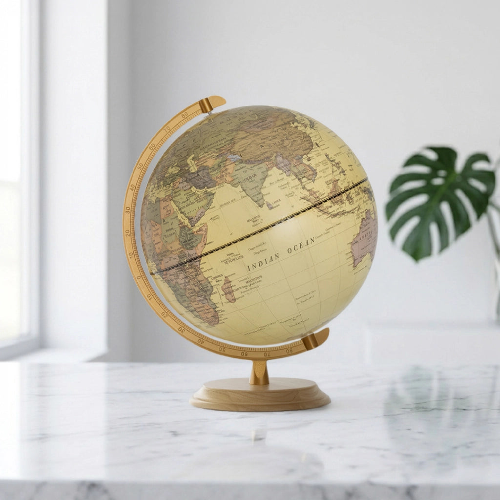Mappamondo Decorativo da Tavolo - Globo Terrestre Vintage con Base in Legno e Arco Graduato Dorato, Mappa Politica ad Alta Definizione - Complemento d'Arredo Casa e Ufficio 20.50 Cm
