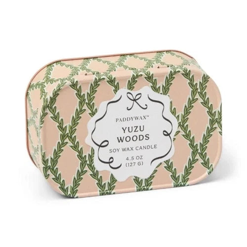 Candela Cherie in latta stampata da 127 g (4,5 oz) - Rosa e verde - Legno di Yuzu
