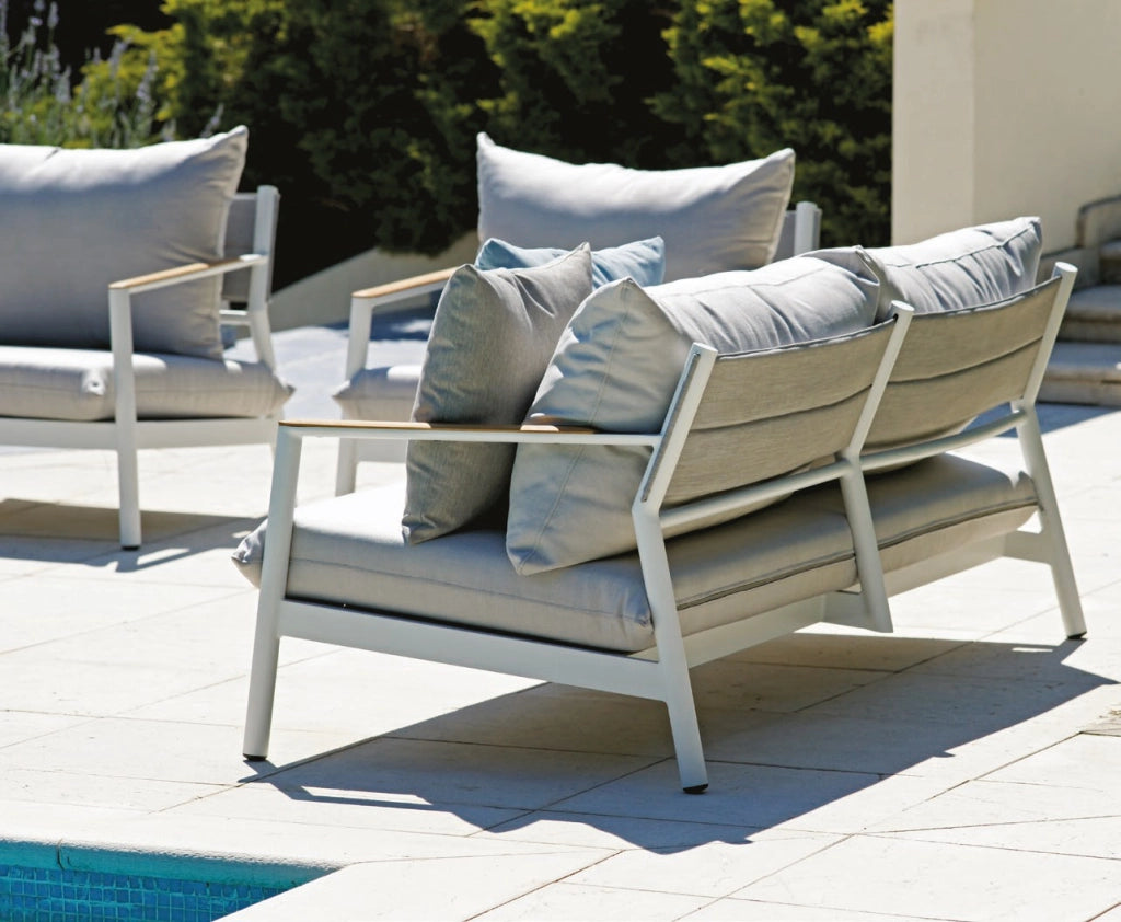 Salotto da esterno in alluminio bianco e teak Classic