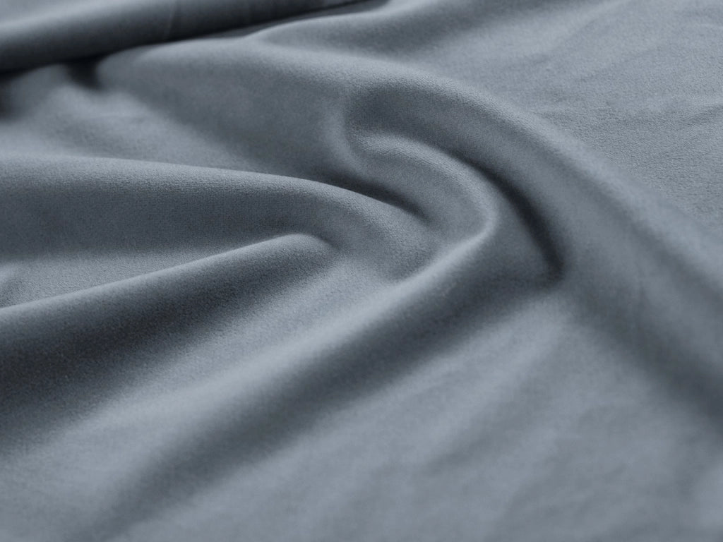 Cosmopolitan Design - Divano "Vienna" 2 posti in velluto azzurro 