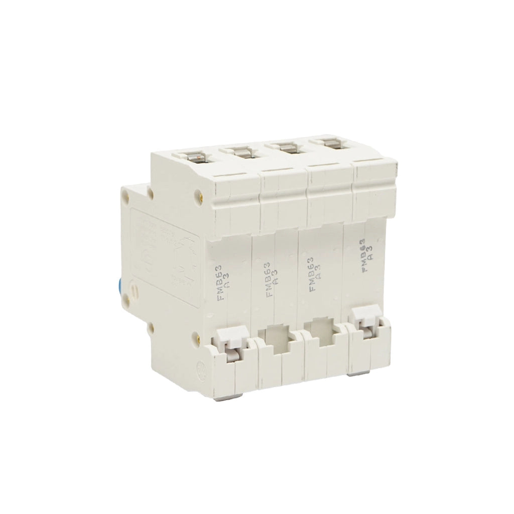 Interruttore automatico tipo 4P-63A-415VAC Leader