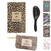 Set Telo Mare 90 x 170 cm con Pochette e Spazzola – Telo Grande in Microfibra, Pochette 32x20 cm, Fantasie Assortite - IDEA REGALO