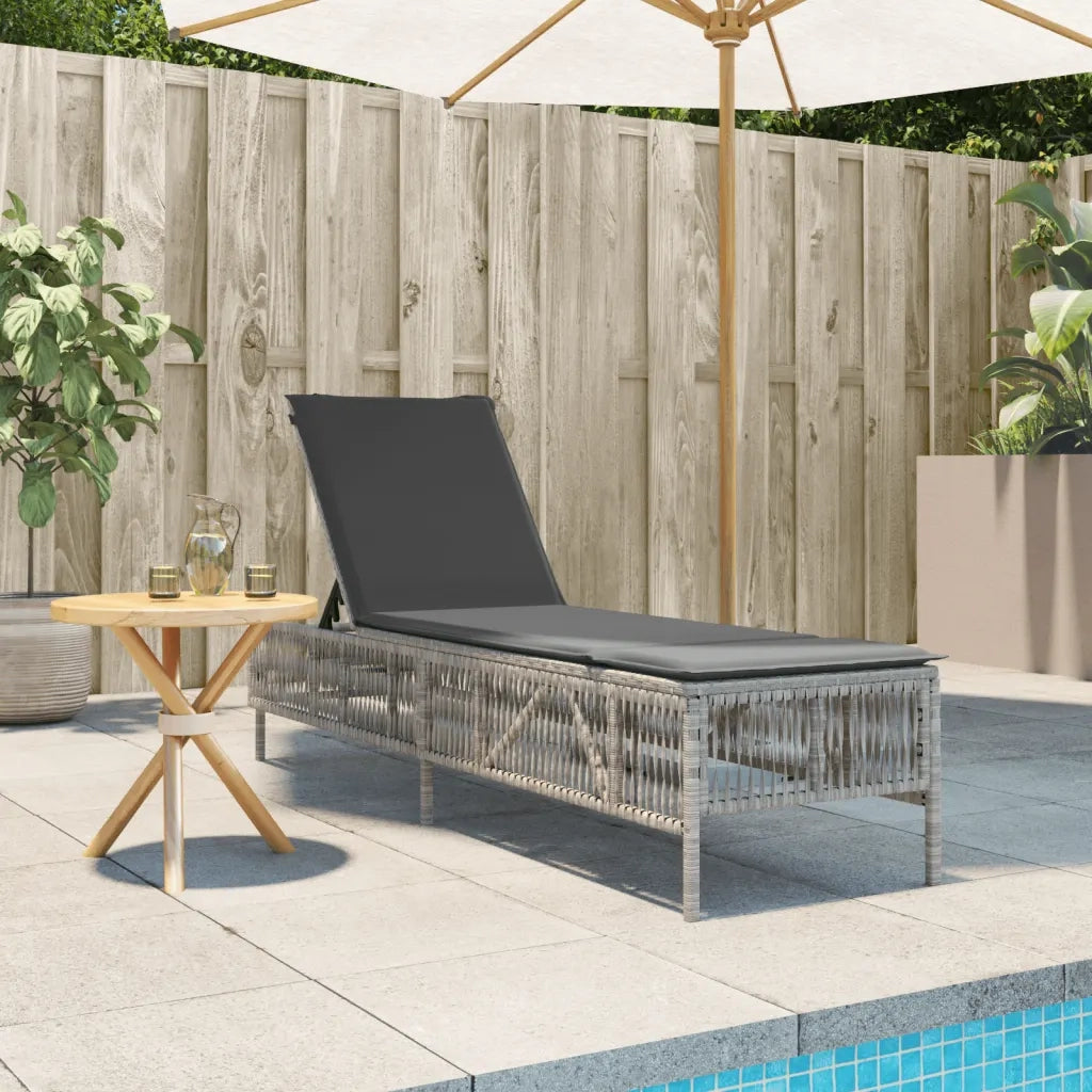 Lettino Prendisole con Cuscino Grigio Chiaro in Polyrattan 4002742
