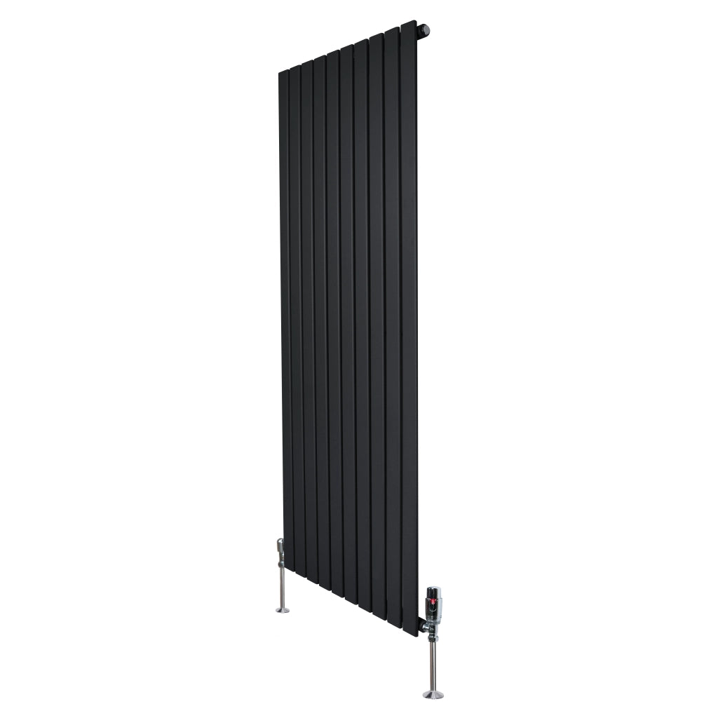 Radiatore Verticale 1600 x 700 mm con Valvole TRV Nero