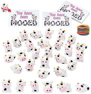 Set di Mucca Miniatura da 24 pezzi - Figure Miniature - Mucca in Resina - Animali per Lavori Mano - Regalo per Appassionati di Automobili - Dimensioni variabili da 21x16,5mm a 31x16,5mm - Figure Miniature