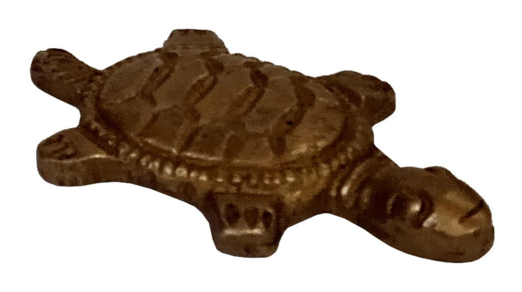 Tartaruga in ottone con il quadrato di Lo Shu – portafortuna secondo il Feng Shui