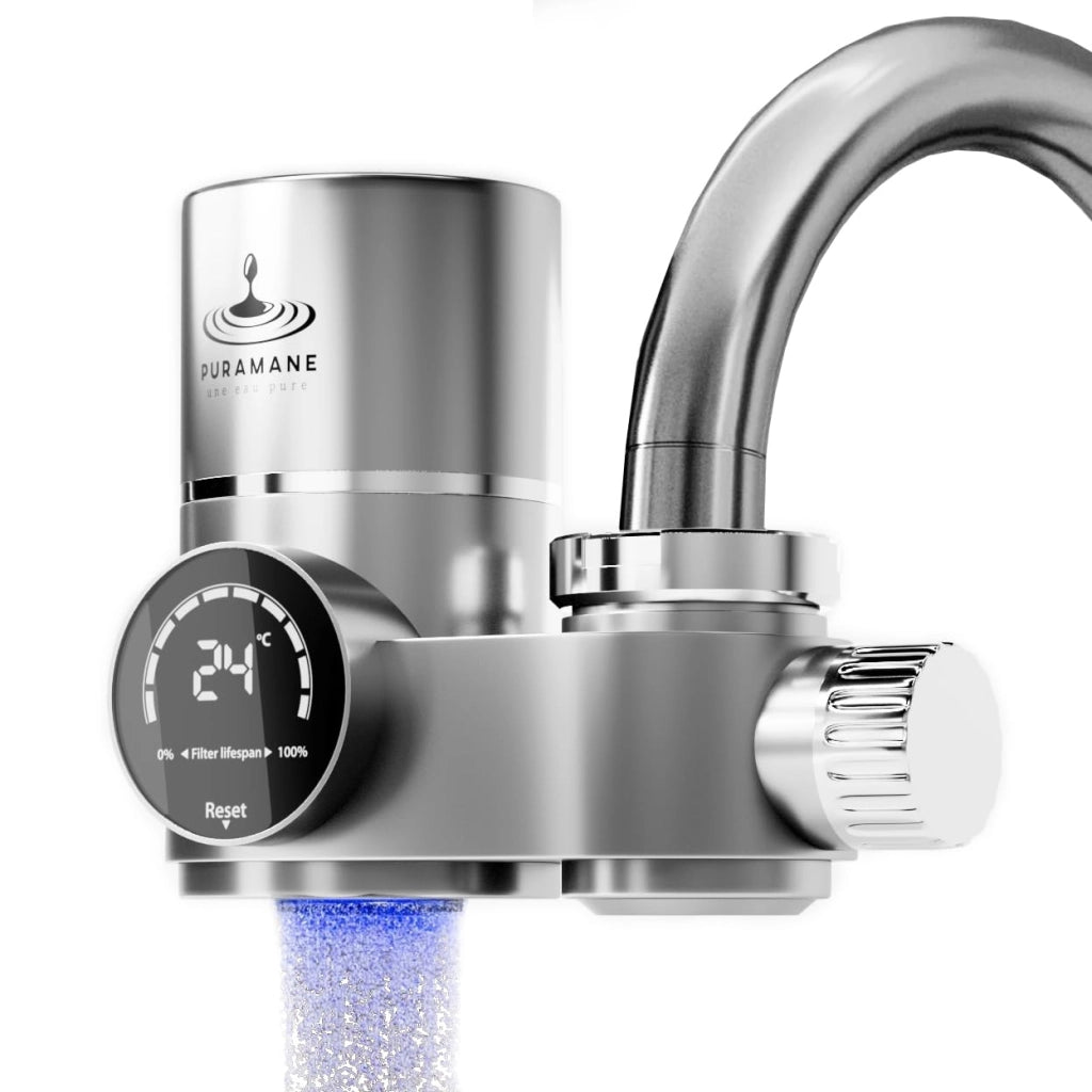 Filtro per l'acqua da installare sul rubinetto della cucina, con display LED e una cartuccia filtrante