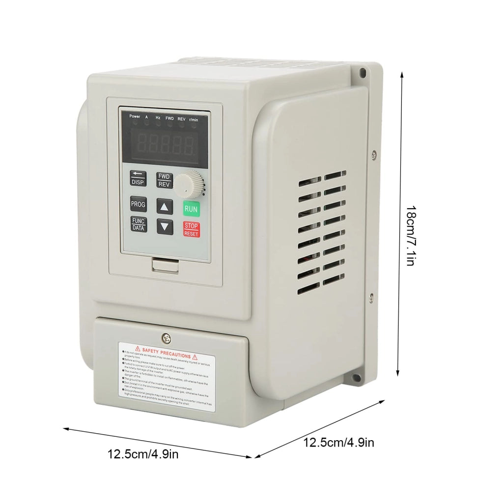 Inverter da 1,5 kW, ingresso monofase, 220 V, tecnologia PWM, dotato di un grande dissipatore di calore