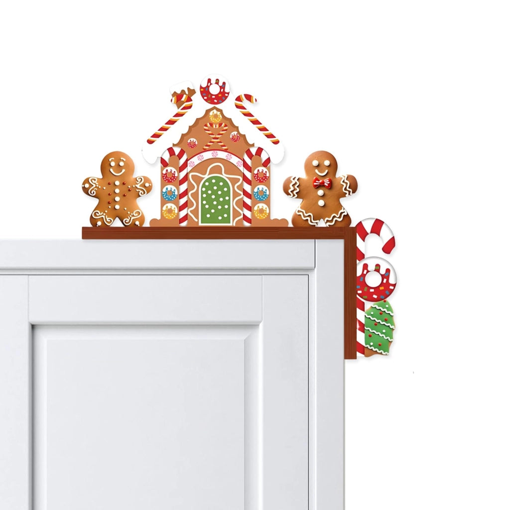 Cornice decorativa a tema natalizio, con un piccolo gnomo, dimensioni 22x18,5 cm, realizzata in legno