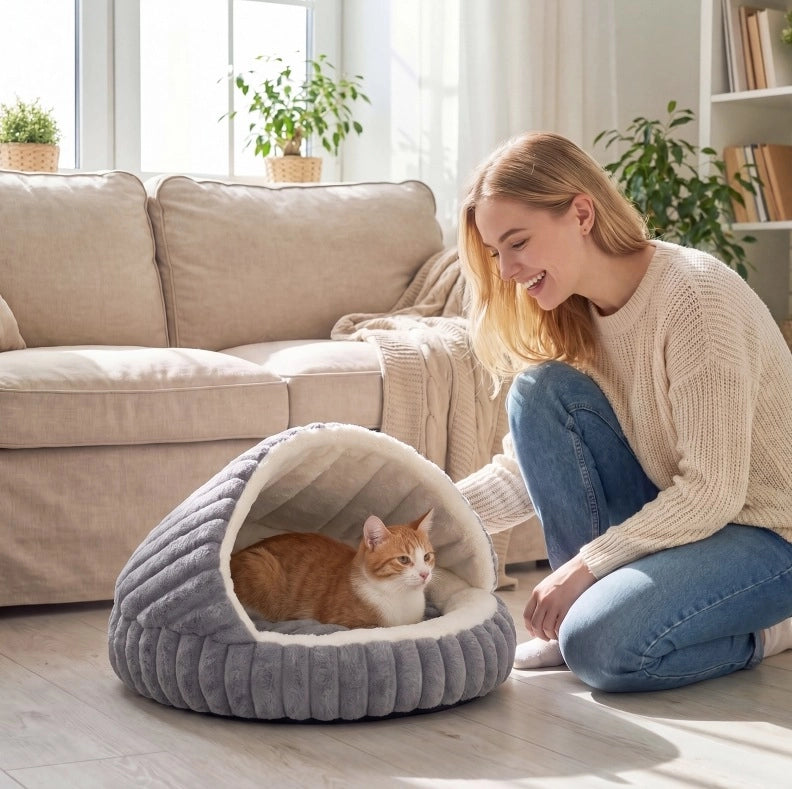 Cuccia a igloo IVMEU per gatti fino a 5 kg, 50x50x32 cm con cuscino removibile e fondo antiscivolo, grigio