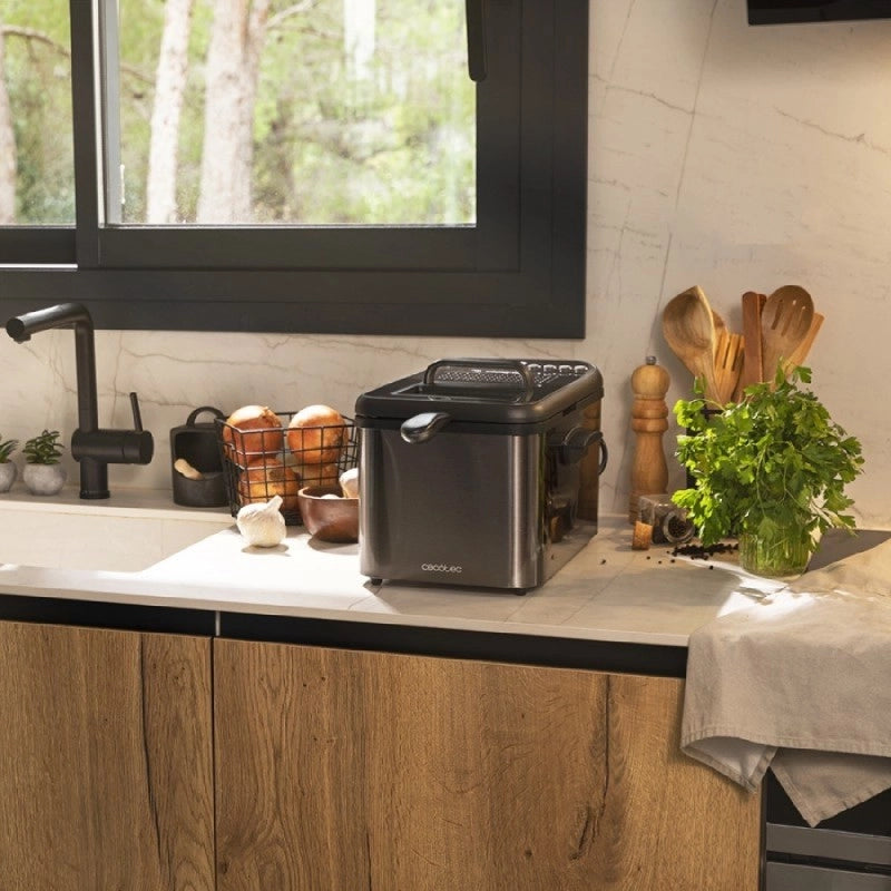 CECOTEC 04312 - Friggitrice ad Olio CleanFry Luxury 4000 Dark