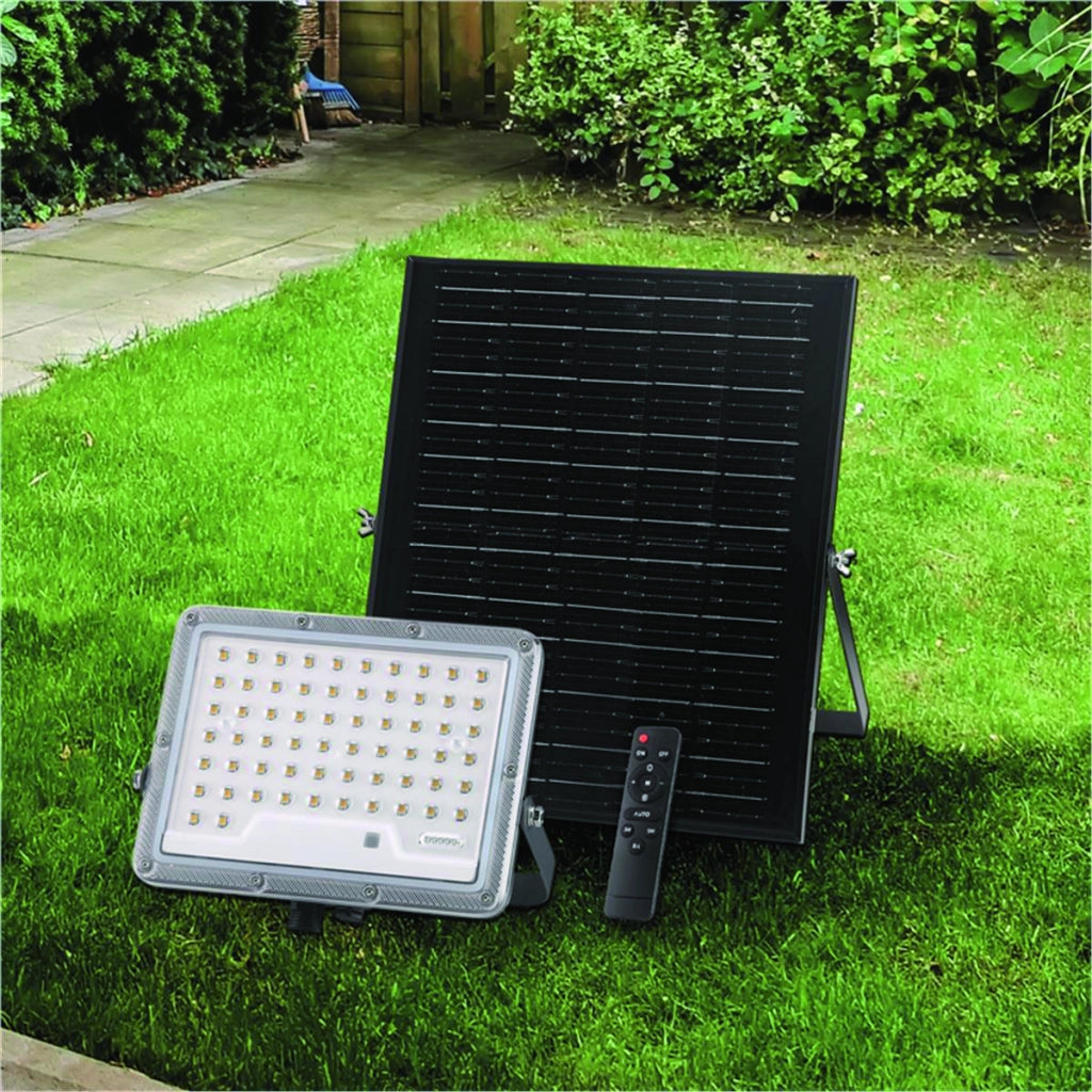 Suprema PROIETTORE SOLARE CON SENSORE CREPUSCOLARE 62 led, 8 W, 1200 lumen, luce naturale