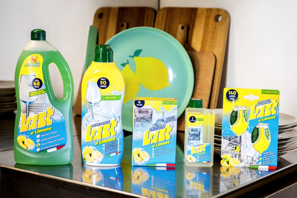 Last al Limone, Detersivo Piatti, Sgrassa a Fondo, Azione Igienizzante, Forza del Limone, Con Vitamina e per le Mani, Flacone Riciclabile