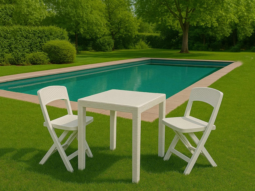 Set salotto da esterno Sanzeno, Salottino outdoor o indoor, Tavolo quadrato con 2 sedie pieghevoli, Made in Italy, Bianco
