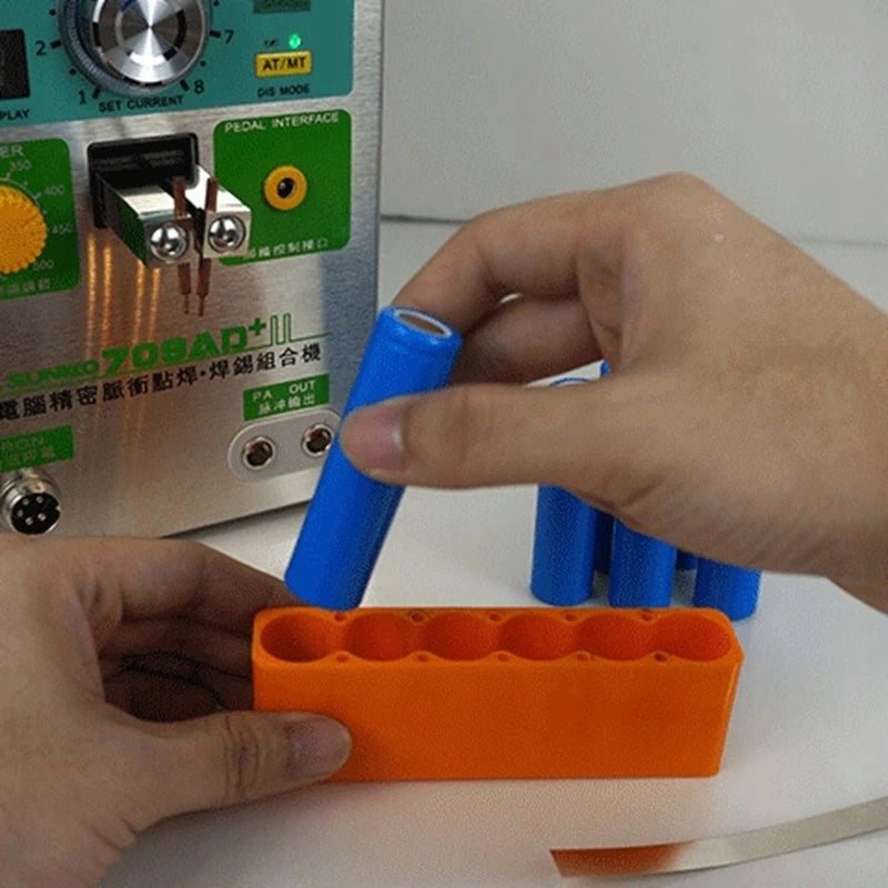 Forma per Saldatura Batterie 6x16 – Struttura Stabile, Materiale Bakelite | Capacità 96 Celle