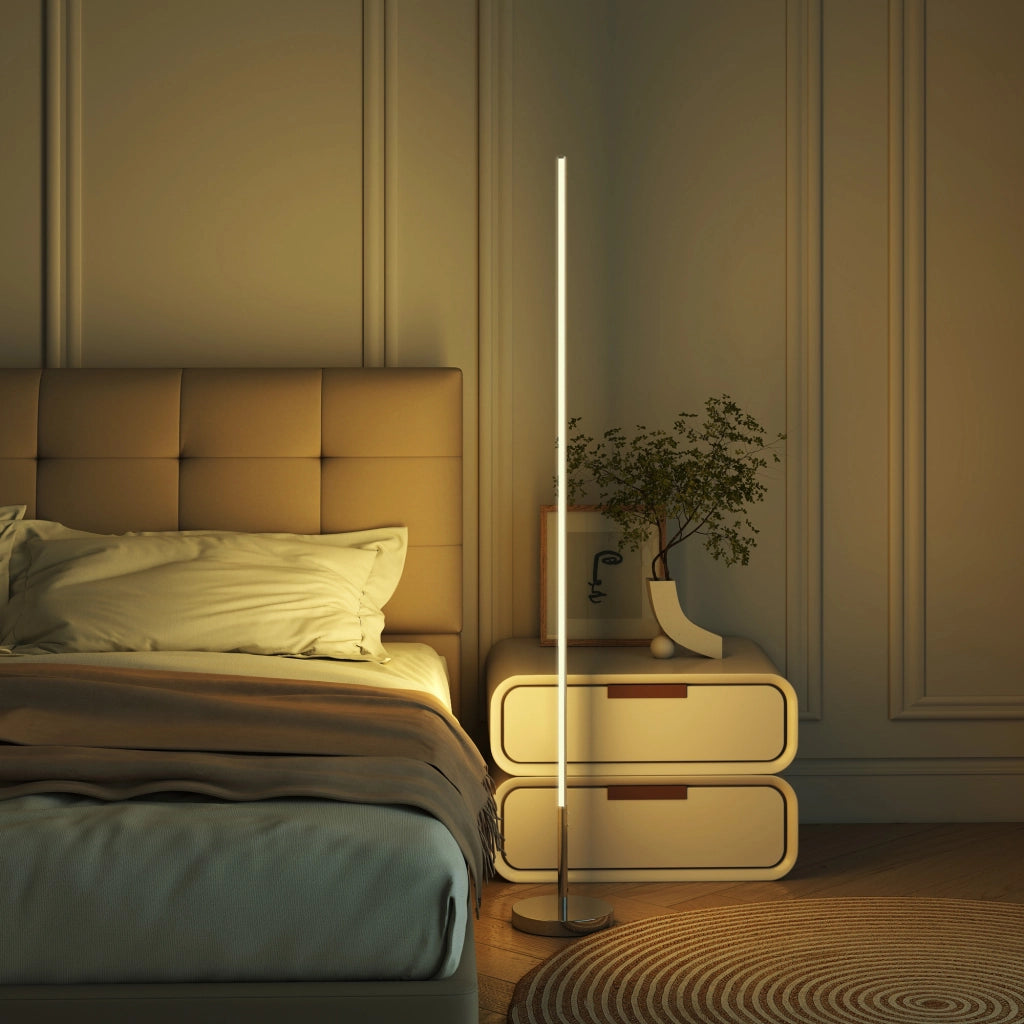 Lampada da terra LED dimmerabile ¨C Xylo ¨C con telecomando e interruttore a pedale, ?20x150cm, argento