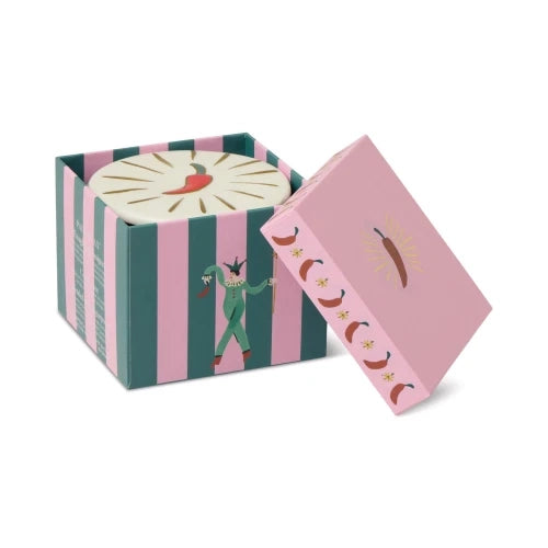 Candela Charmed da 226 g in vetro verde con coperchio a forma di peperoncino - Peperoncino e Mango