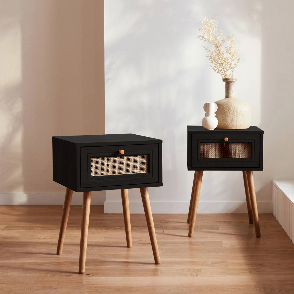 Set 2 comodini effetto legno e cannage, nero